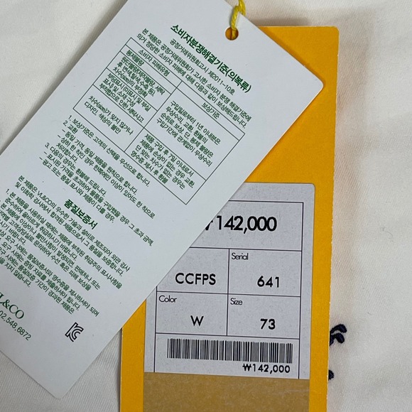 Louis Castel Women's White Golf Shorts 31 Embroidered Golfers Logo New with Tags - Picture 4 of 12